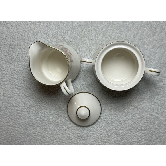 KENSINGTON USA Floral Fine China Ivory Bone Sugar Bowl And Creamer Set - Picture 3 of 7